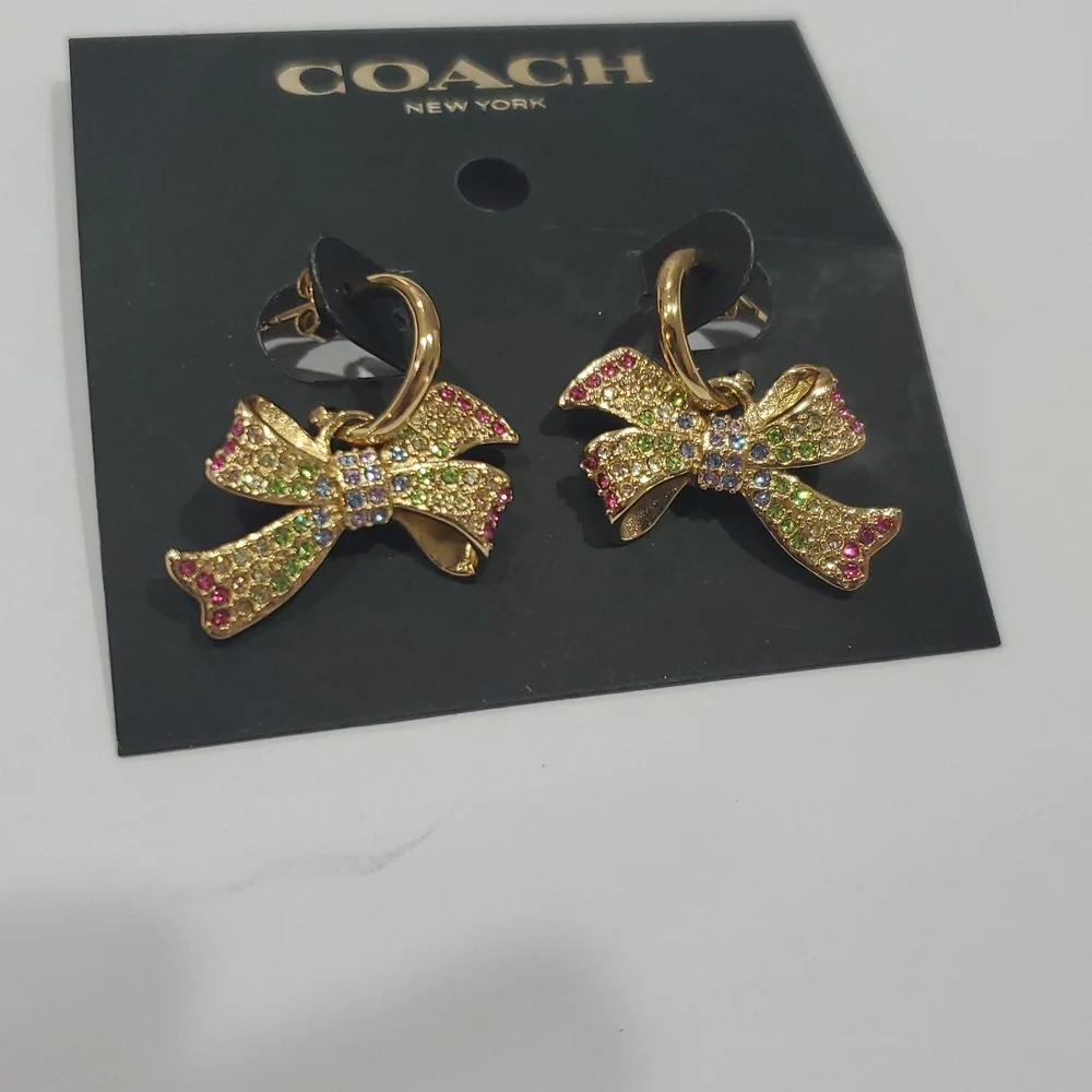 Coach‎ bright multicolored pave crystal gemstones adorned bow post earrings new - Picture 8 of 10